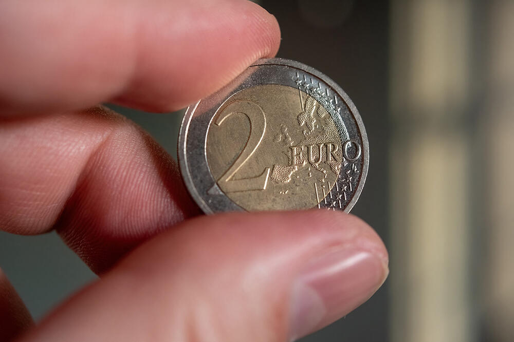 Zbirateljski kovanci za 2 evra: kako izbrati zanimive primerke